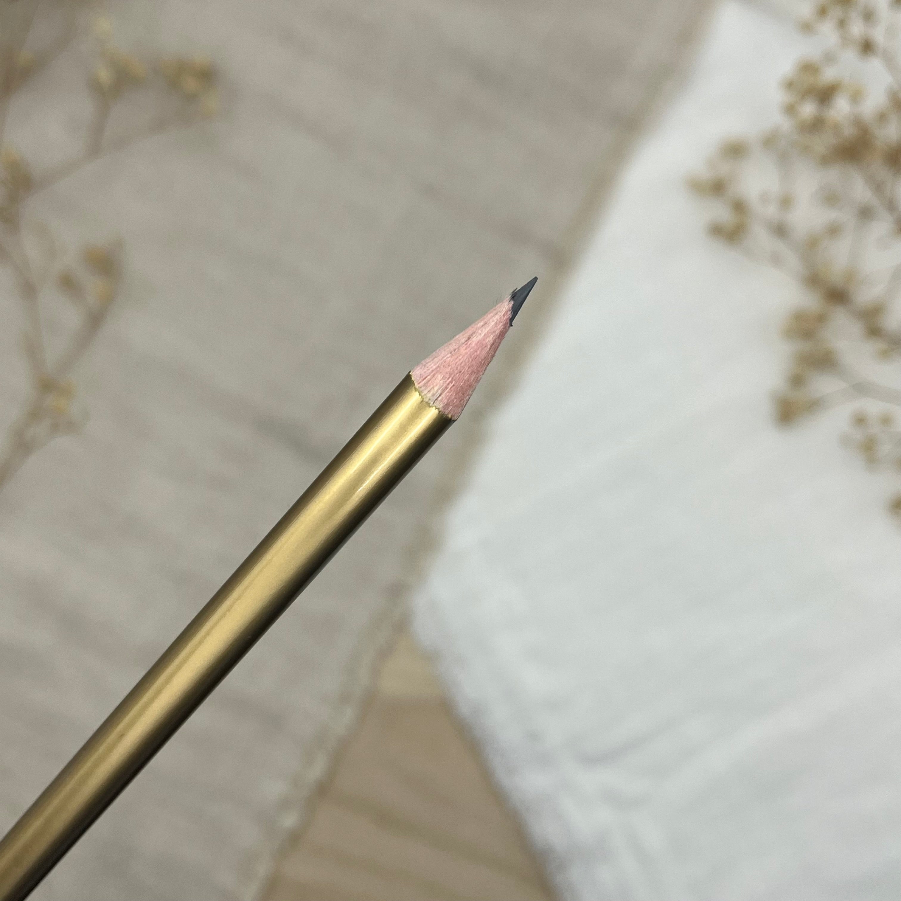 Bleistift mit Aufdruck "Create & Inspire"