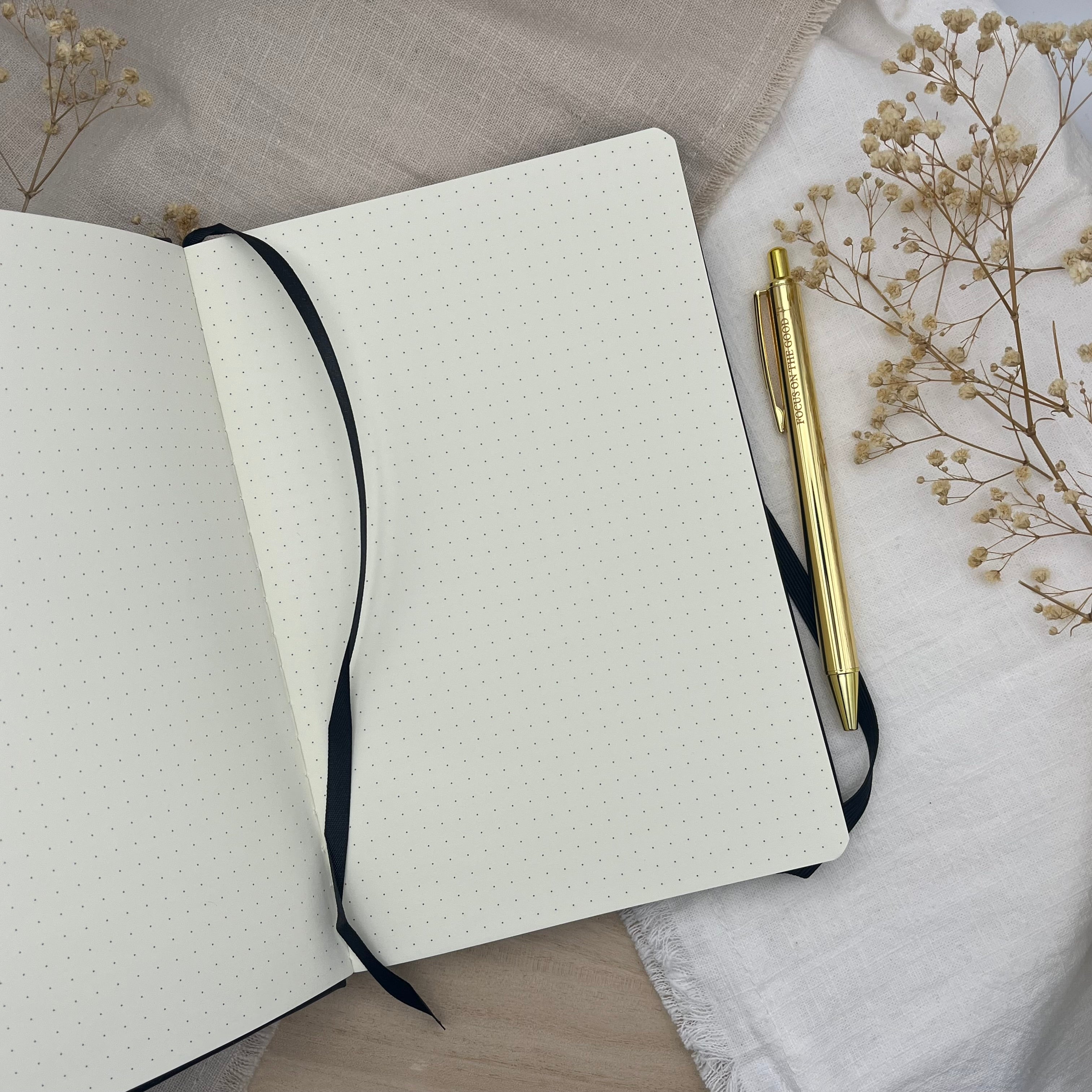 Notizbuch mit Goldprägung - "Make it happen"